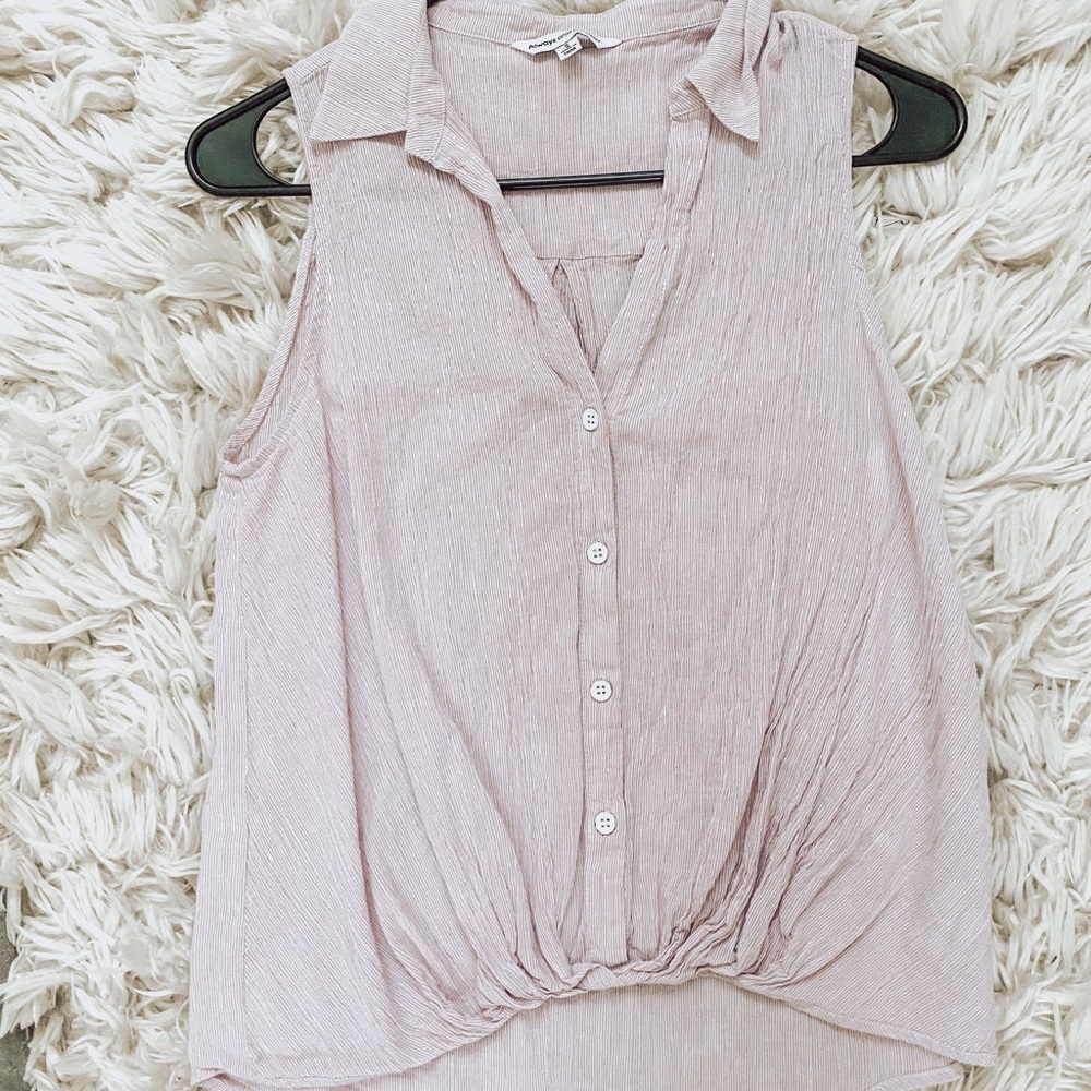 Cute sleeveless blouse